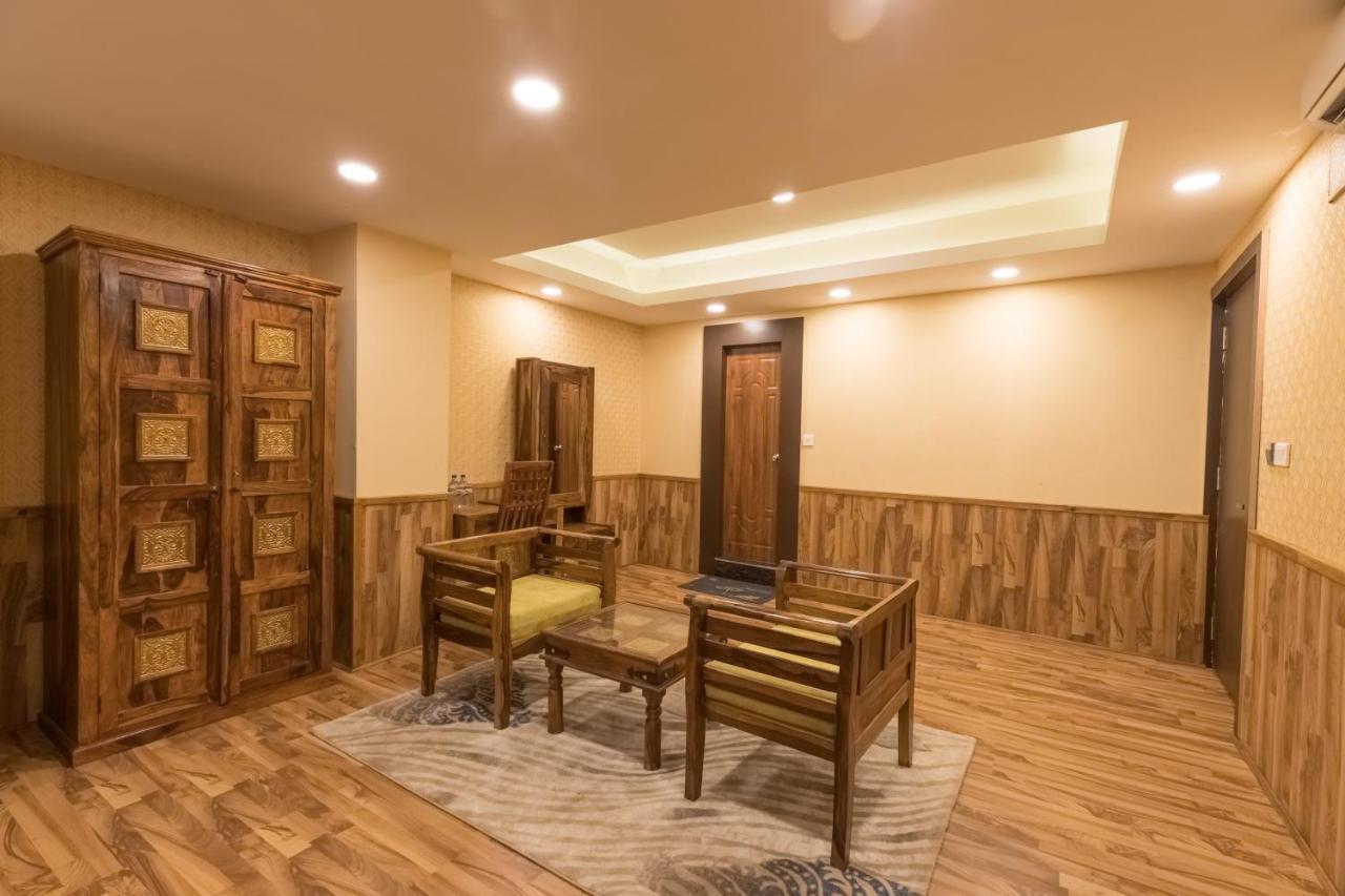 Capital O 624 Hotel Rudra View Pvt. Ltd. Pashupatināth المظهر الخارجي الصورة